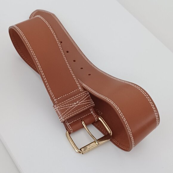 Ellen Tracy tan leather belt. - Picture 2 of 3